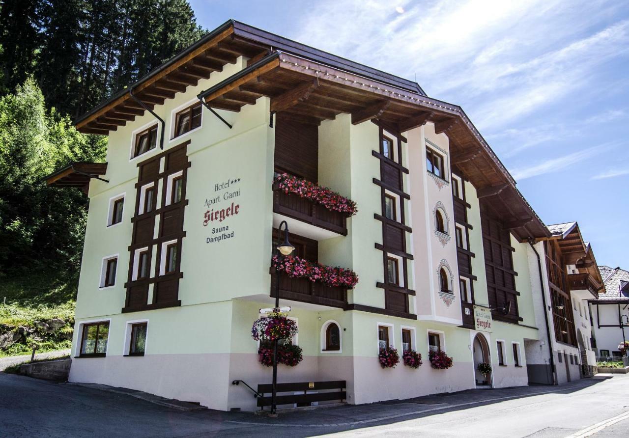 Bed & Breakfast Garni Siegele - Inklusive Silvretta-card Premium *